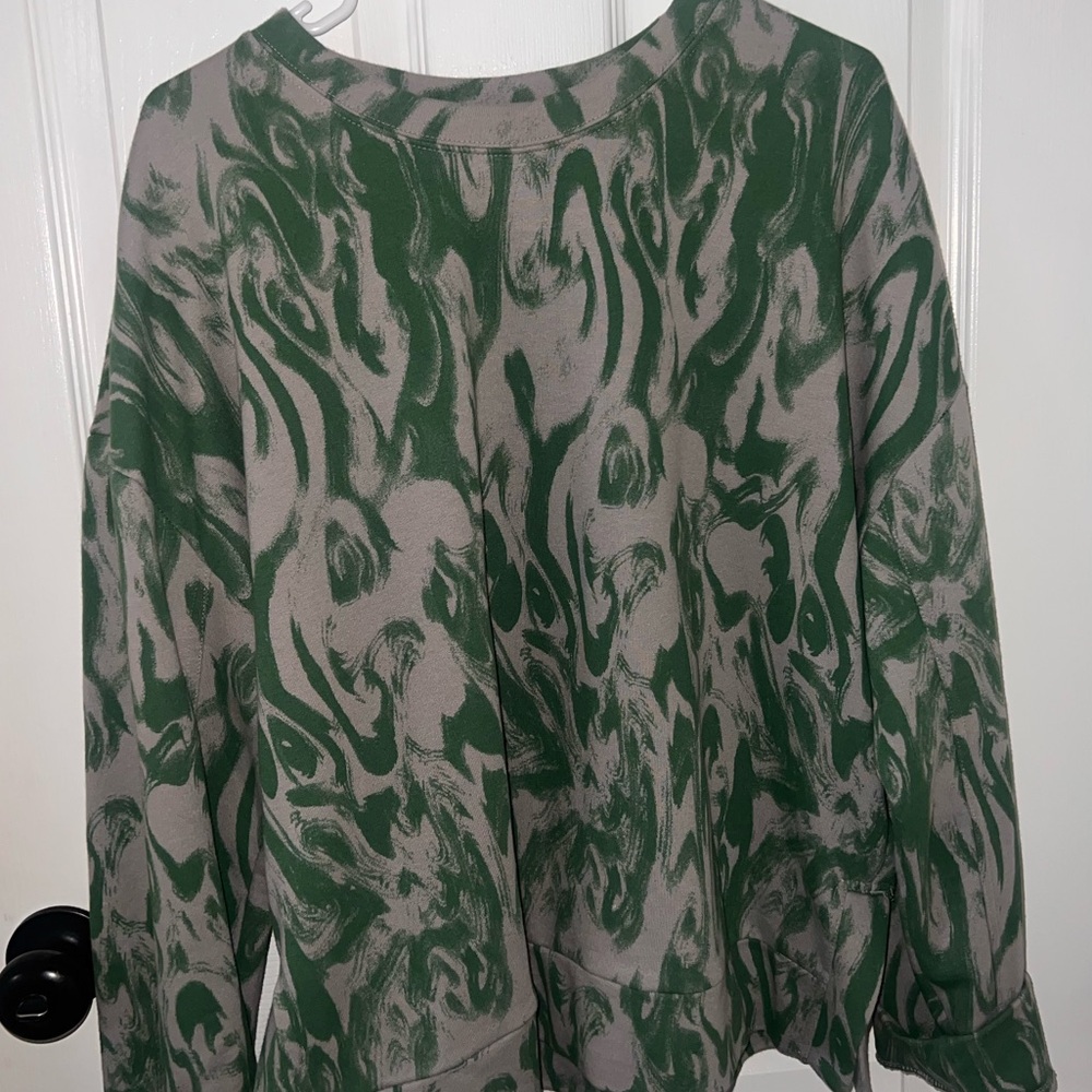Zella Crewneck Sweatshirt Green and Grey Swirl